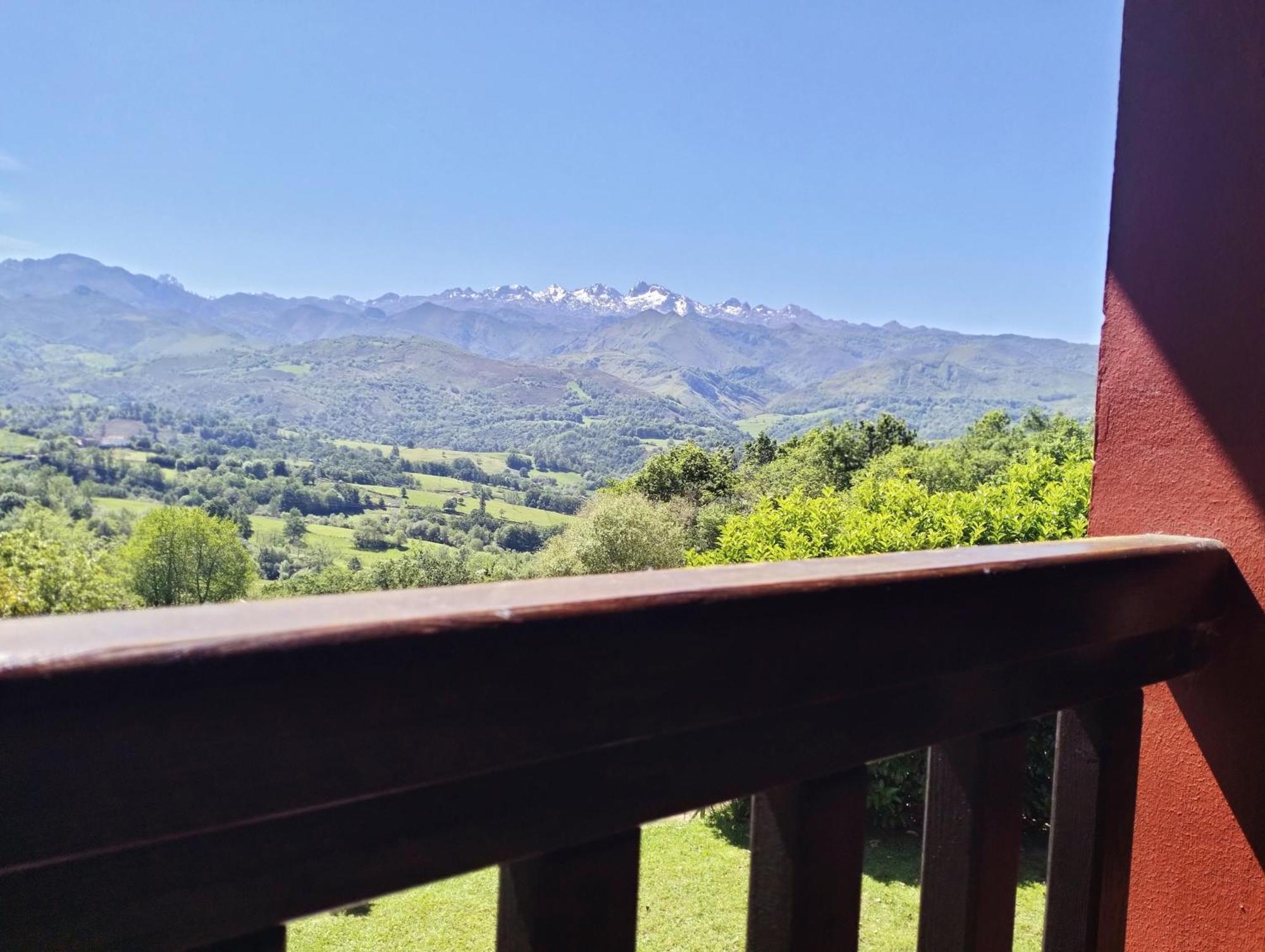 Affittacamere La Casa De Nuria Onís Esterno foto