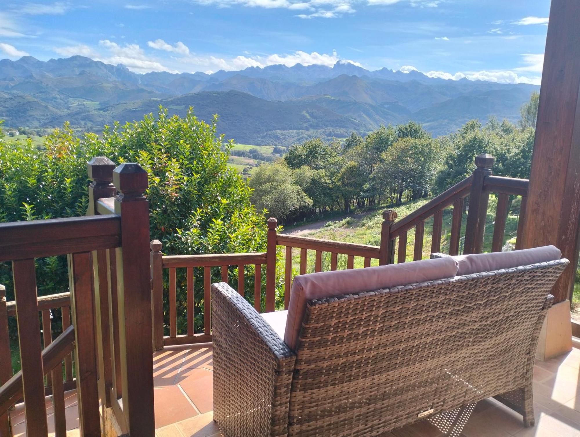 Affittacamere La Casa De Nuria Onís Esterno foto